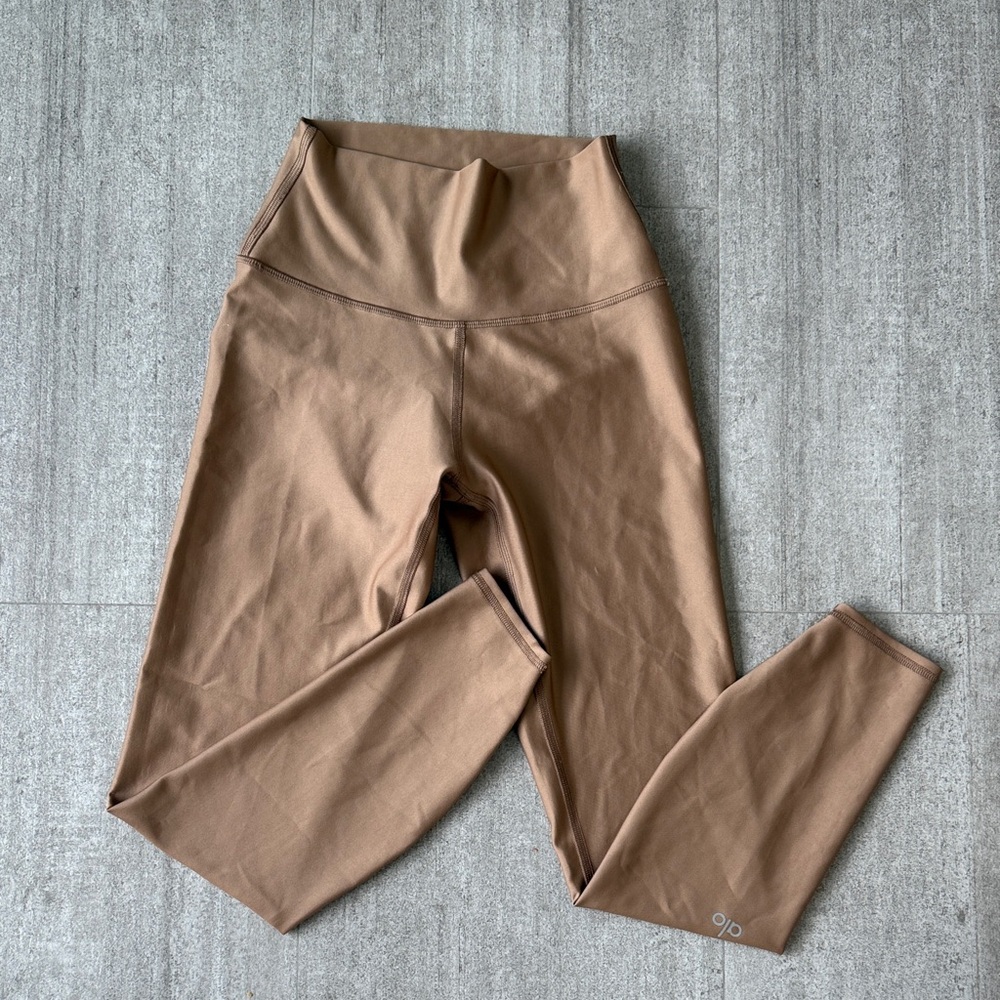Alo yoga Toasted Almond 7/8 High Waist Airlift size XXS